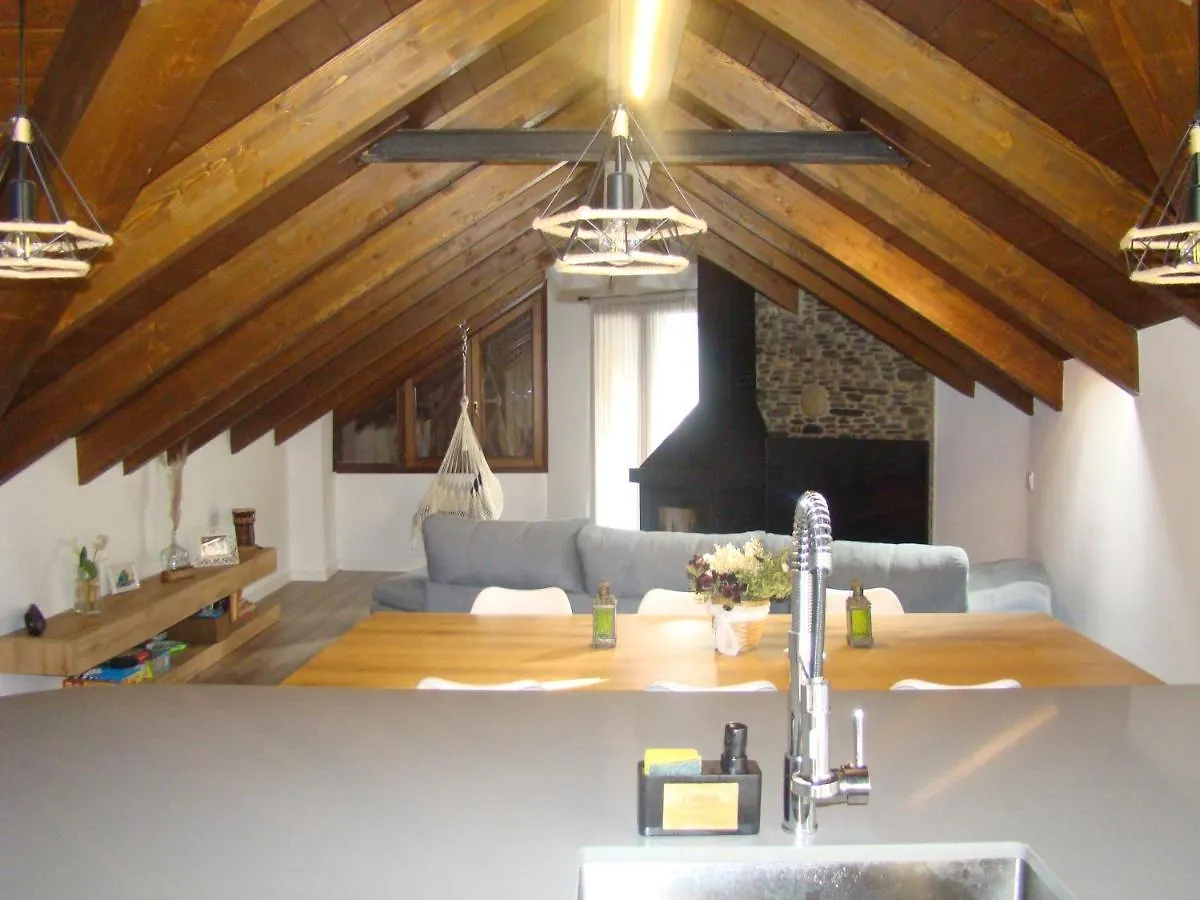 Atic El Paller De Llau Caregne Apartment